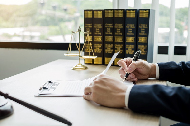 Beauftragung eines Übersetzungsbüros im Ausland